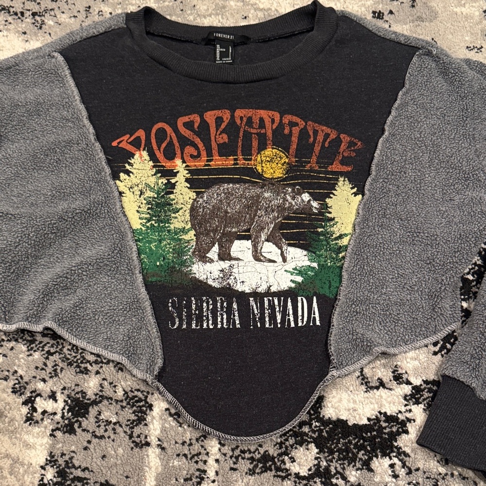 Black and Gray Yosemite Crop Top - Picture 3 of 7